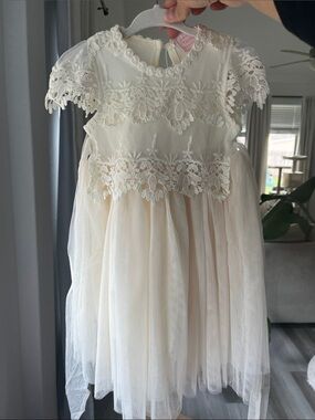 Girls Lace & Tulle Formal Dress - Cream